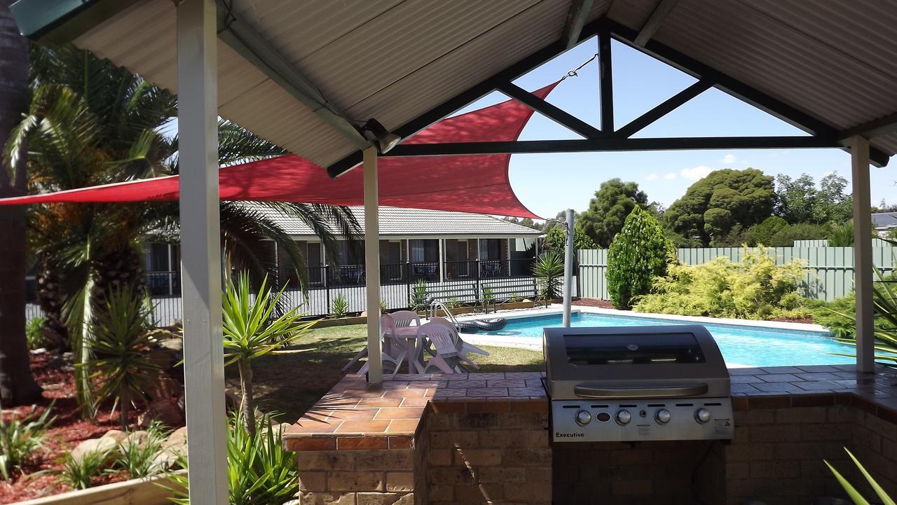 Culcairn Motor Inn Exterior foto