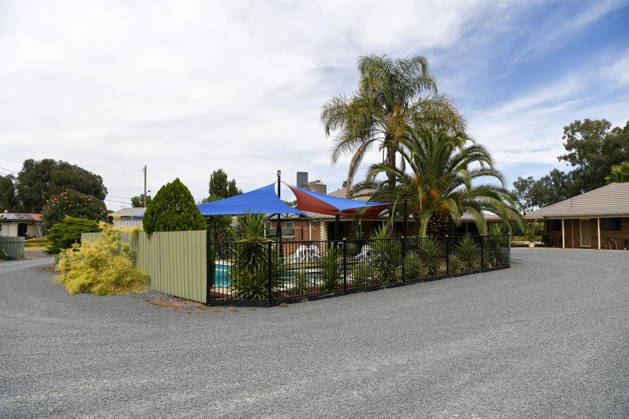 Culcairn Motor Inn Exterior foto